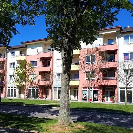 Norbert, Bukfurdon Appartement *